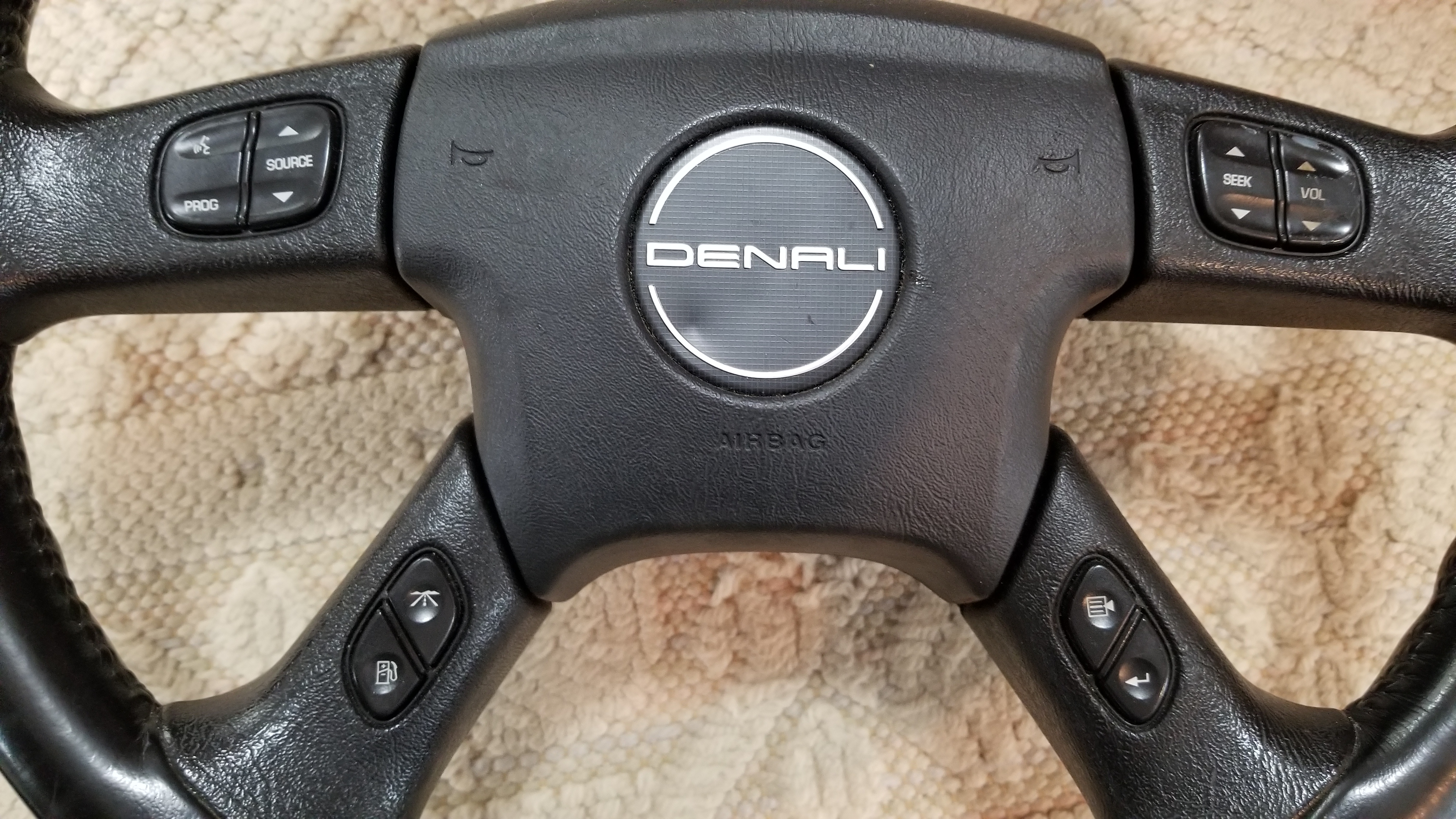 Denali steering wheel 03-06 - PerformanceTrucks.net Forums