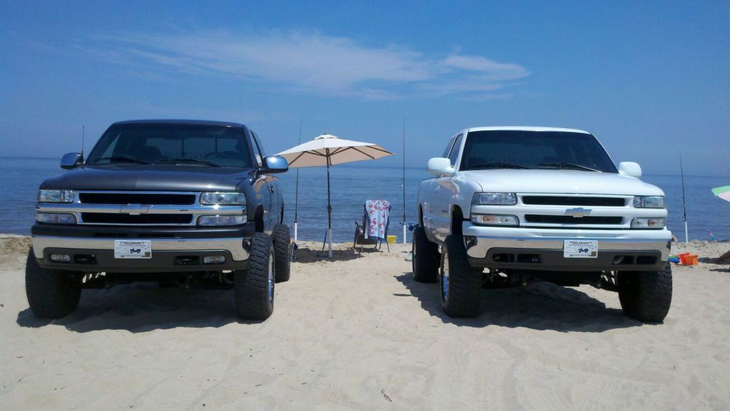 Two 12 Second Trucks On the Beach Forums