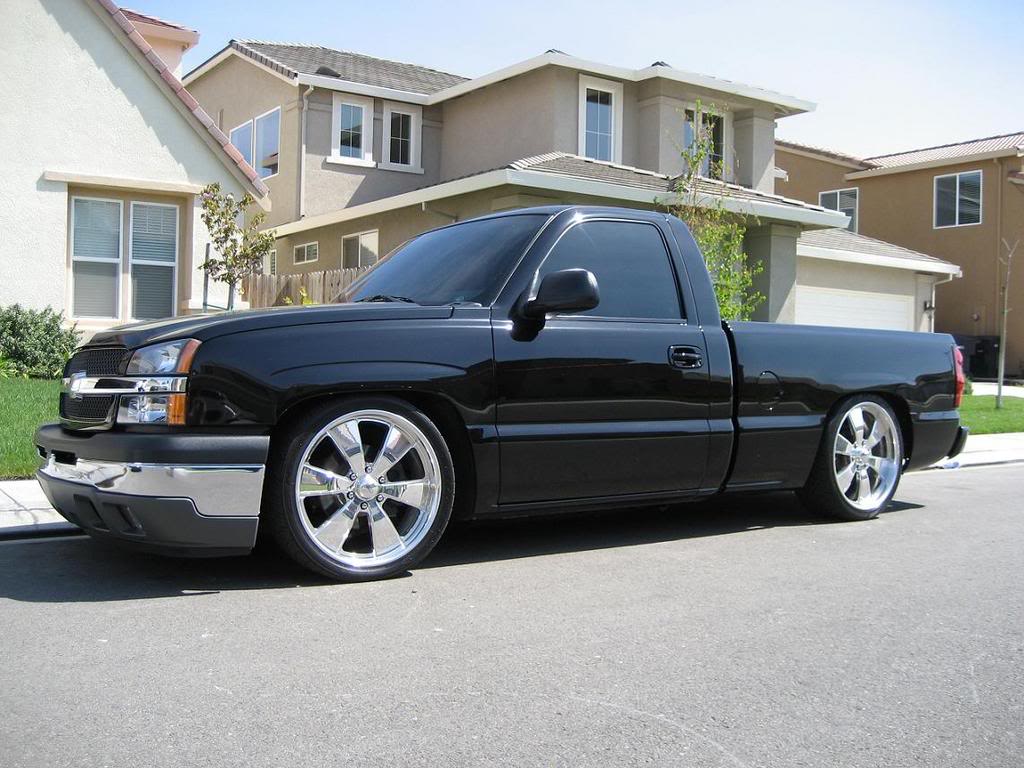 Any pictures of 22's on 4/6 dropped trucks? - Page 2