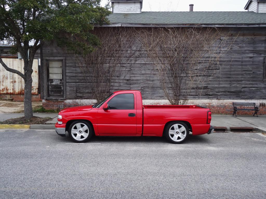 2002 RCSB Victory Red silverado 2wd, ltz 20's lowered etc ...